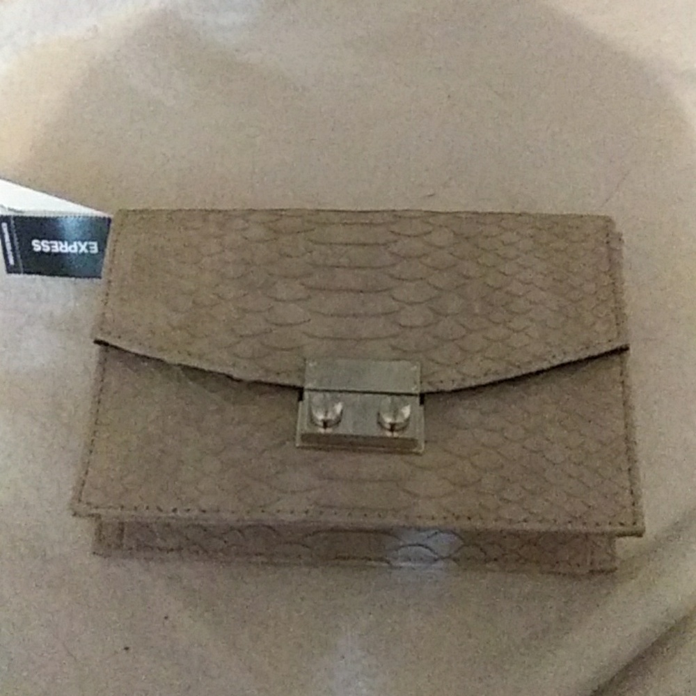 Express purse NWT